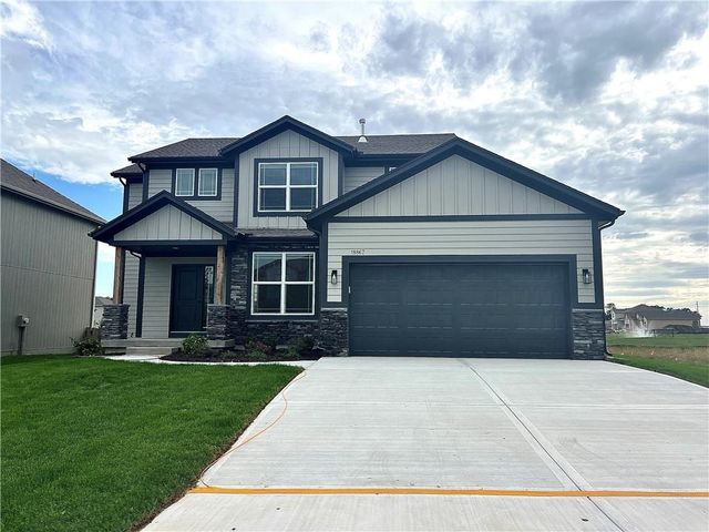 28510 W 161st Street, Gardner, KS 66030