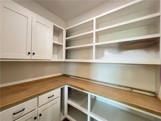 28510 W 161st Street, Gardner, KS 66030