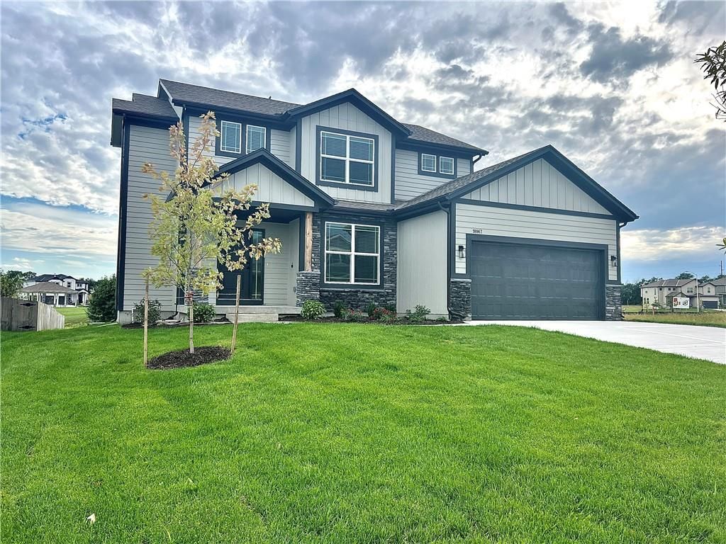 28510 W 161st Street, Gardner, KS 66030