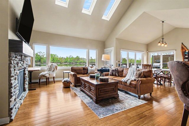 8036 Park Road, Whitmore Lake, MI 48189