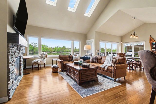 8036 Park Road, Whitmore Lake, MI 48189
