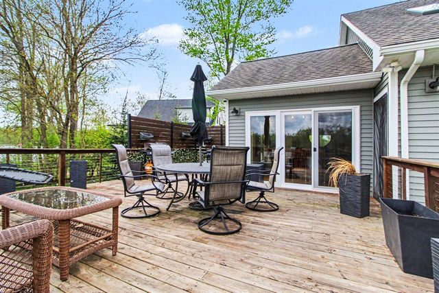 8036 Park Road, Whitmore Lake, MI 48189