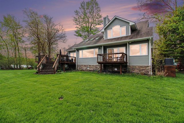 8036 Park Road, Whitmore Lake, MI 48189