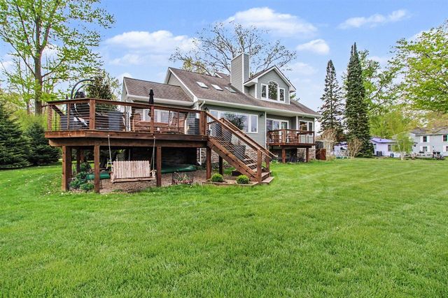 8036 Park Road, Whitmore Lake, MI 48189