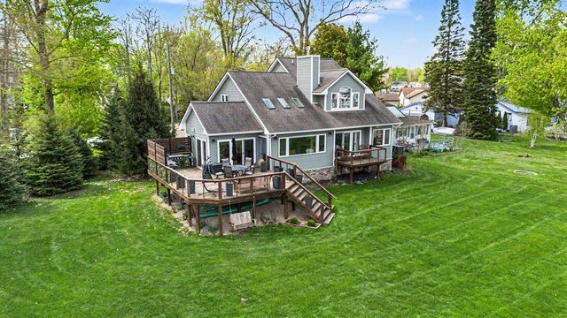 8036 Park Road, Whitmore Lake, MI 48189