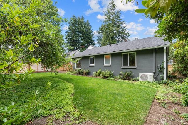 10328 Ashworth Avenue N, Seattle, WA 98133