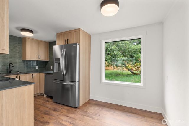 10328 Ashworth Avenue N, Seattle, WA 98133