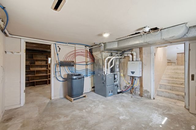 453 E 100 N, Salem, UT 84653