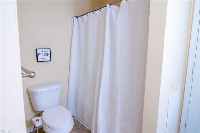 195 Old Bridge RD, Newport News, VA 23608