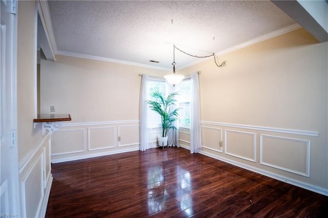 195 Old Bridge RD, Newport News, VA 23608