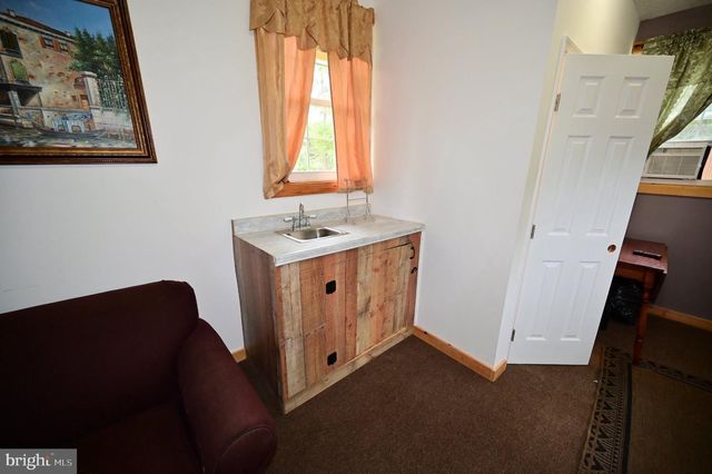 7435 PORT TOBACCO RD, Welcome, MD 20693