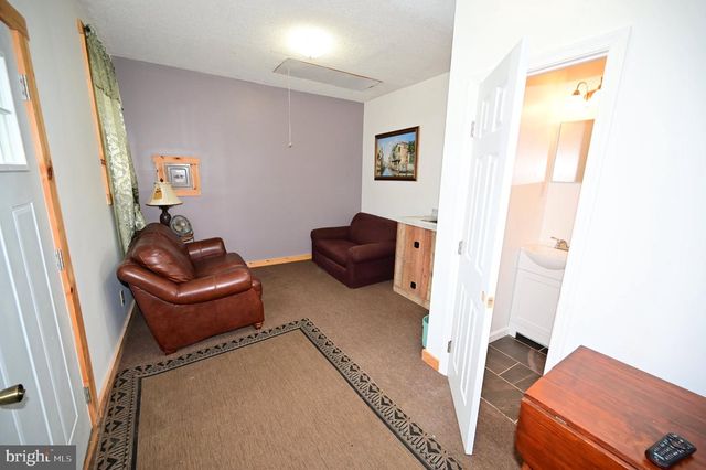 7435 PORT TOBACCO RD, Welcome, MD 20693