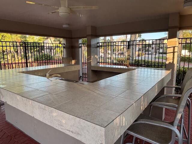 9959 Nob Hill Place, Sunrise, FL 33351