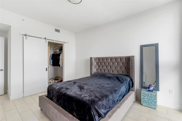 2000 Metropica Way 1410, Sunrise, FL 33323