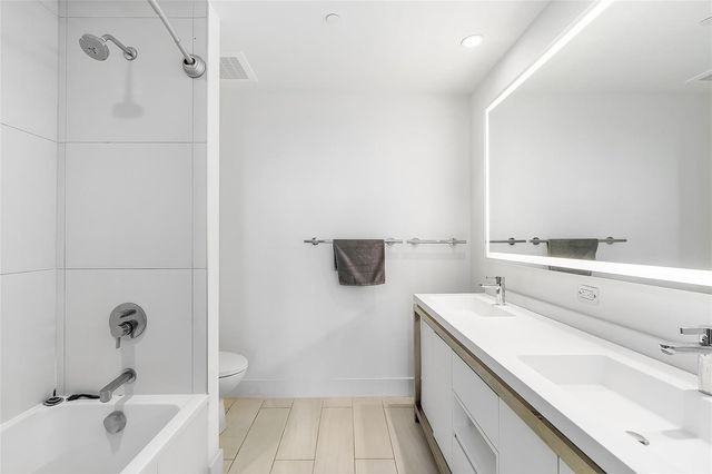 2000 Metropica Way 1410, Sunrise, FL 33323