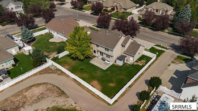 2094 Autumn Lane, Idaho Falls, ID 83404