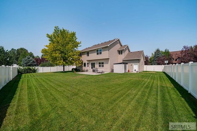 2094 Autumn Lane, Idaho Falls, ID 83404