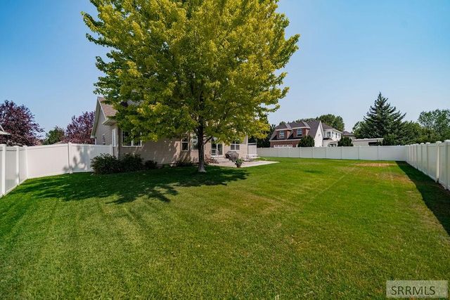 2094 Autumn Lane, Idaho Falls, ID 83404