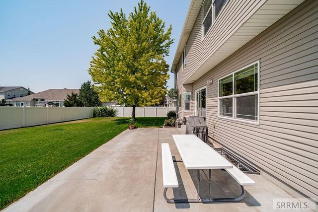 2094 Autumn Lane, Idaho Falls, ID 83404