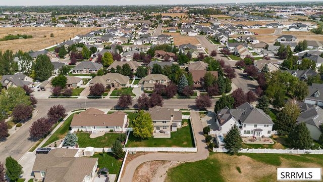 2094 Autumn Lane, Idaho Falls, ID 83404