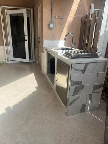 300 E 4th Street 103, Hialeah, FL 33010