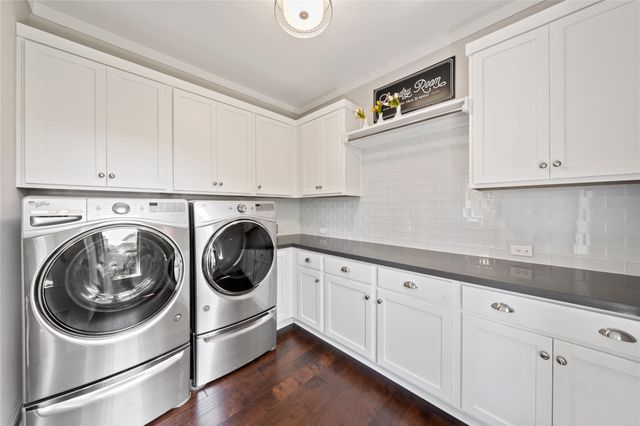 108 Kildrummy LN, Lakeway, TX 78738