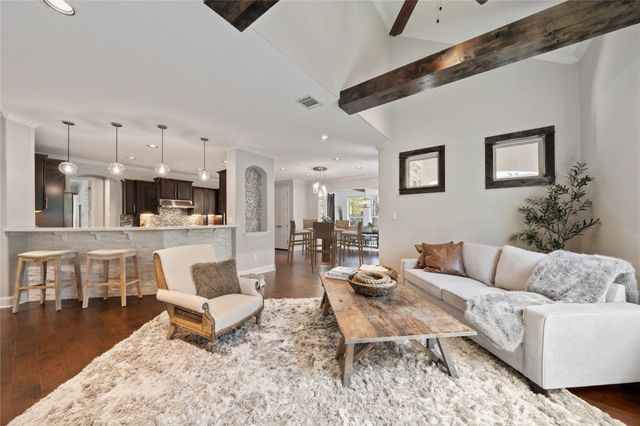108 Kildrummy LN, Lakeway, TX 78738