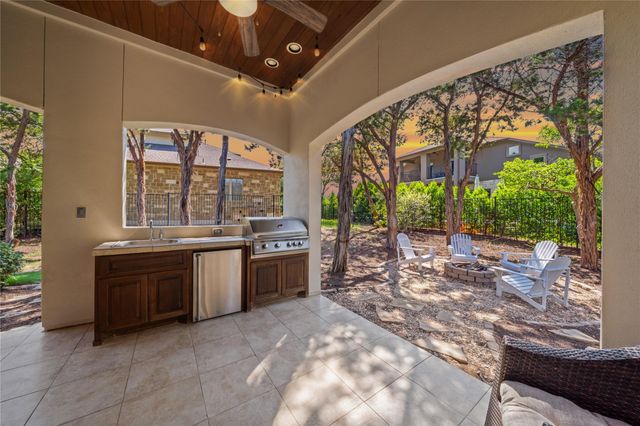 108 Kildrummy LN, Lakeway, TX 78738