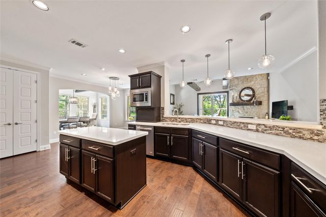 108 Kildrummy LN, Lakeway, TX 78738