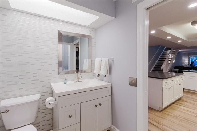 208 ST IVES DR, Palm Harbor, FL 34684