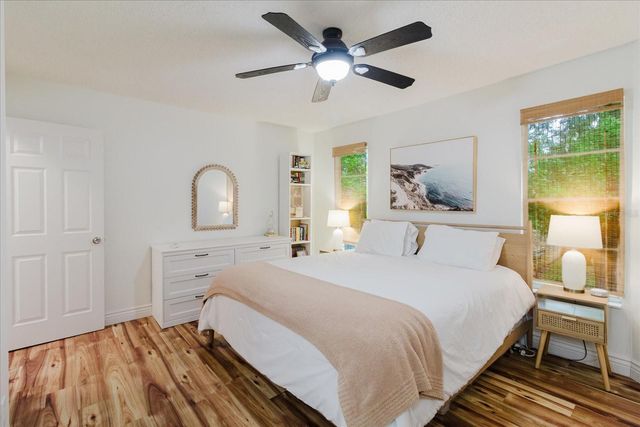 208 ST IVES DR, Palm Harbor, FL 34684