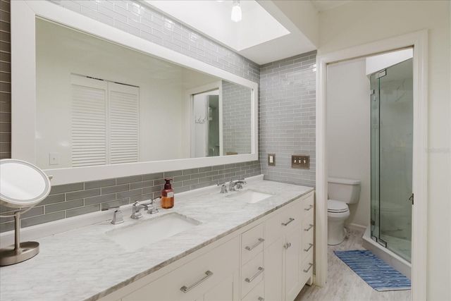 208 ST IVES DR, Palm Harbor, FL 34684