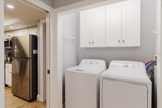 208 ST IVES DR, Palm Harbor, FL 34684