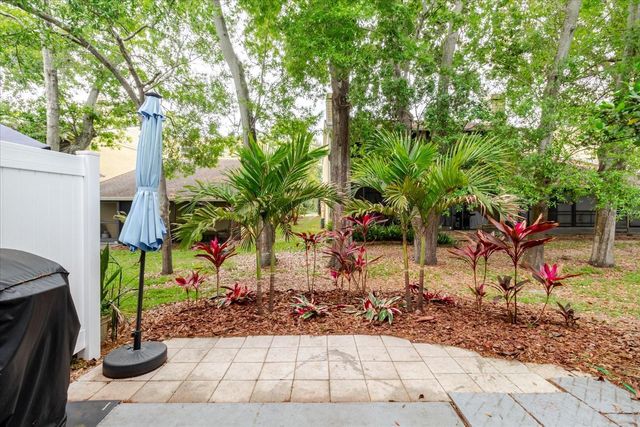 208 ST IVES DR, Palm Harbor, FL 34684