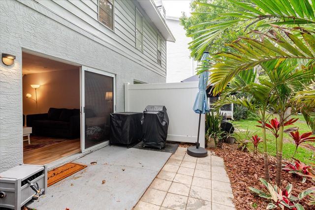 208 ST IVES DR, Palm Harbor, FL 34684