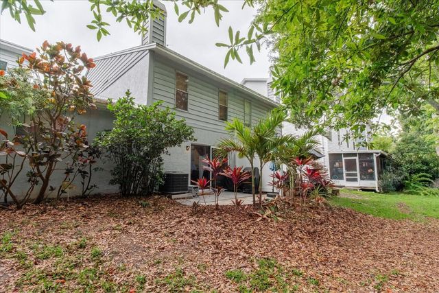 208 ST IVES DR, Palm Harbor, FL 34684