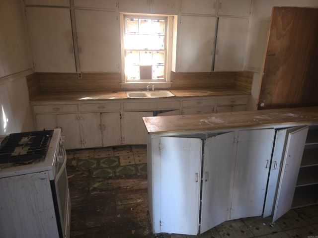 1509 S Walnut Street, Pine Bluff, AR 71601