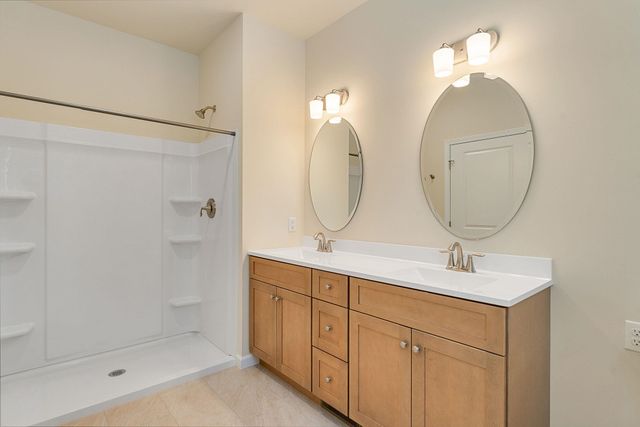 15 Dogwood Circle 15L Gray, Milton, VT 05468