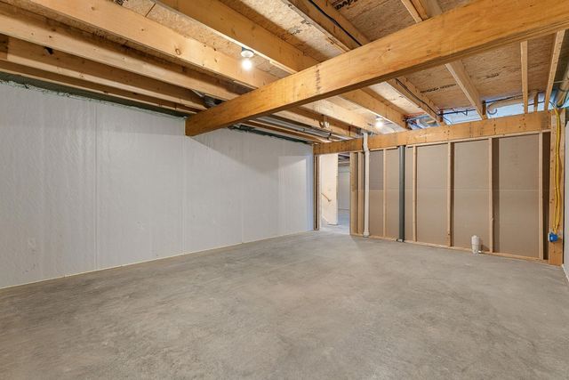 15 Dogwood Circle 15L Gray, Milton, VT 05468