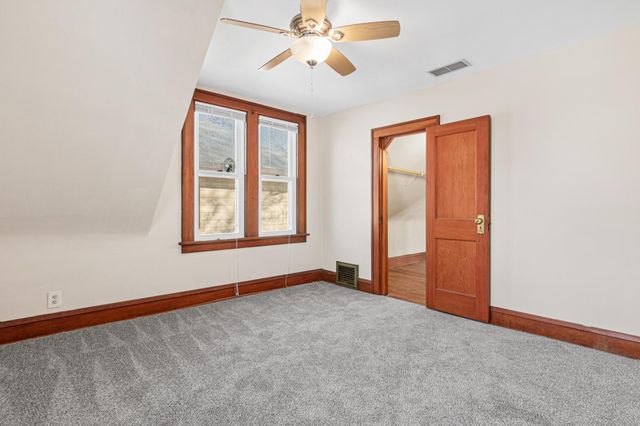 855 Juno Avenue, Saint Paul, MN 55102