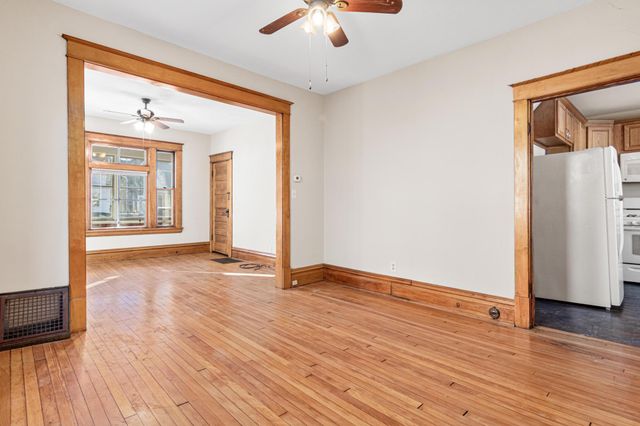 855 Juno Avenue, Saint Paul, MN 55102