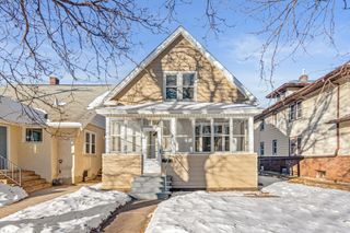 855 Juno Avenue, Saint Paul, MN 55102