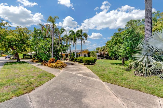 501 NW 11th Street, Delray Beach, FL 33444