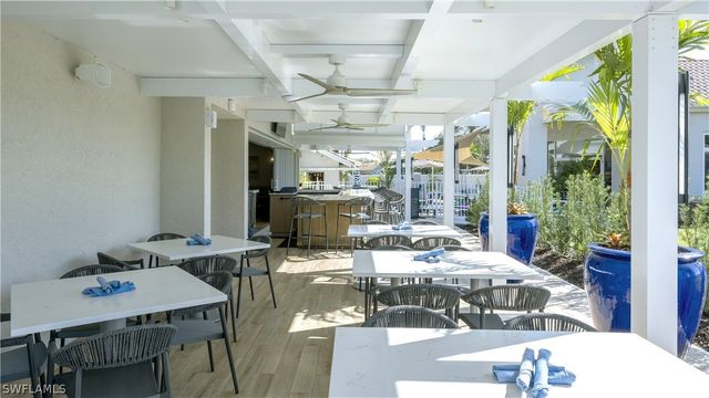 11384 Quail Village WAY 202, Naples, FL 34119