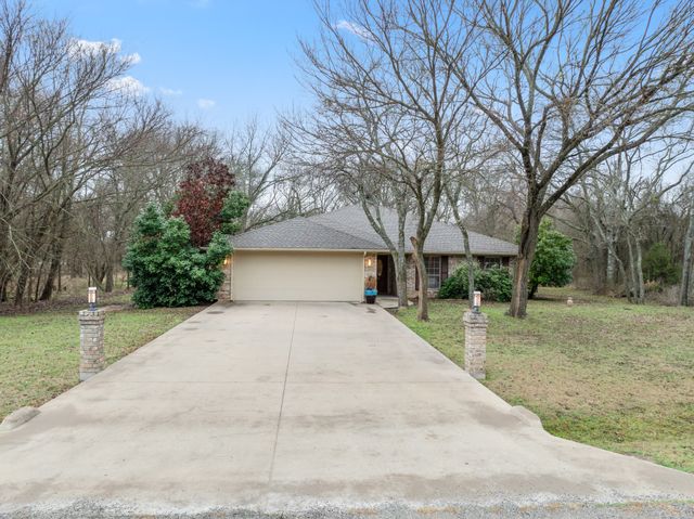 12213 Rolling Oaks Drive, Whitney, TX 76692