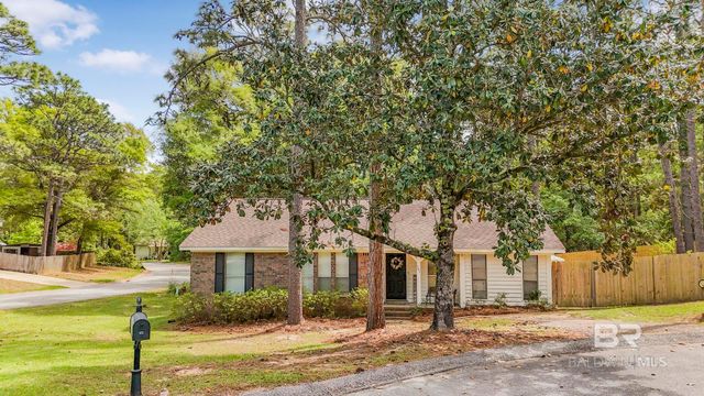101 Buena Vista Circle South, Daphne, AL 36526