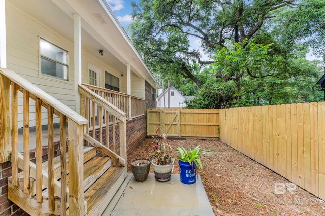 101 Buena Vista Circle South, Daphne, AL 36526