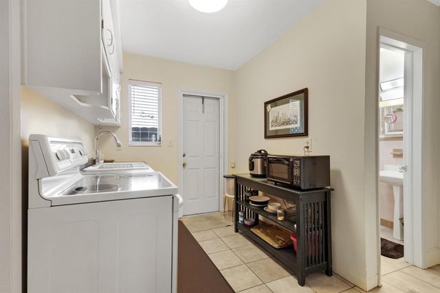 500 NE 14TH Street, Fort Lauderdale, FL 33304