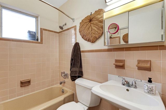 500 NE 14TH Street, Fort Lauderdale, FL 33304