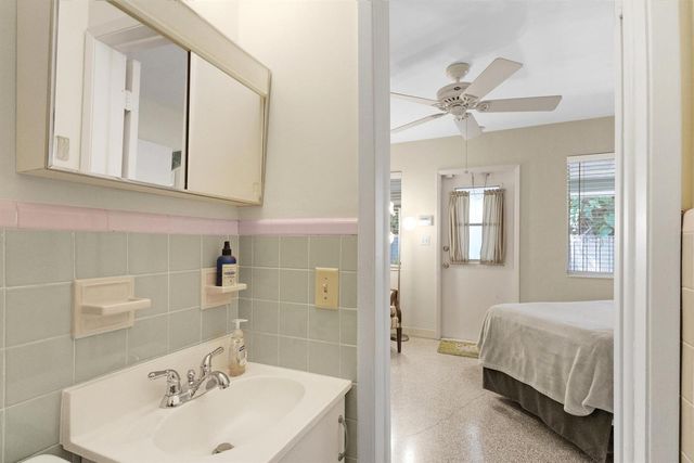 500 NE 14TH Street, Fort Lauderdale, FL 33304